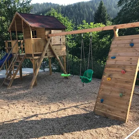 Apartment Pod Lanovkou *