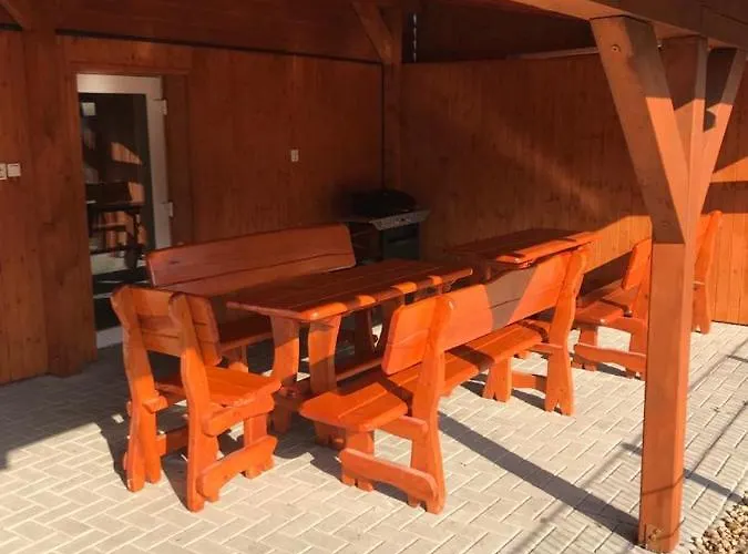 شقة Pod Lanovkou *