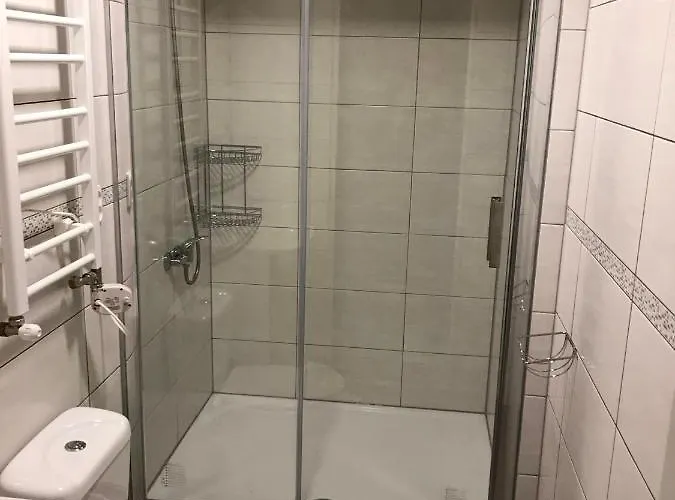 شقة Pod Lanovkou